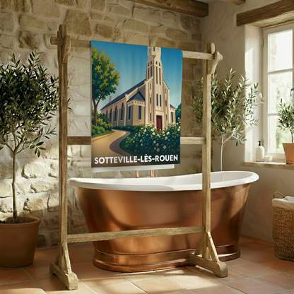 Serviette de bain souvenir de la ville de Sotteville-lès-Rouen avec une illustration stylisée de son église.