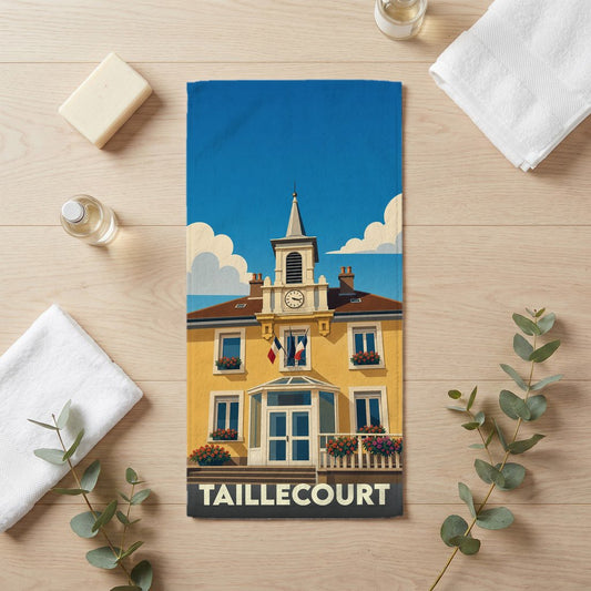 Serviette de bain souvenir de la ville de Taillecourt illustrée par son hôtel de ville stylisé.