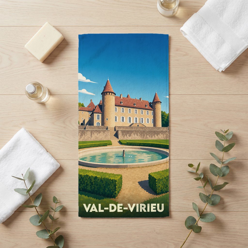 Serviette de bain souvenir de Val-de-Virieu illustrant son château et ses jardins.