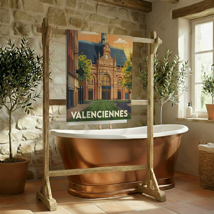Serviette de bain souvenir de la ville de Valenciennes avec une illustration stylisée.