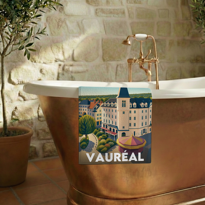 Serviette de bain souvenir de la ville de Vauréal avec une illustration stylisée.