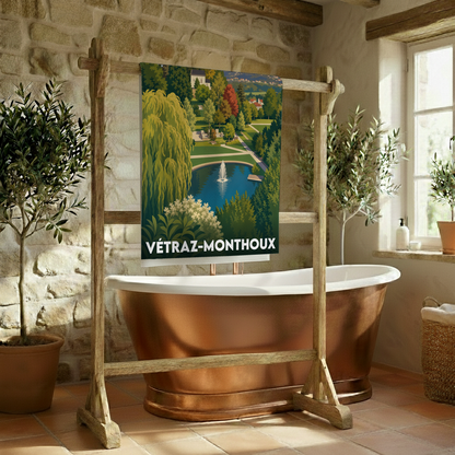 Serviette de bain souvenir de la ville de Vétraz-Monthoux avec une illustration stylisée d'un parc paysager.