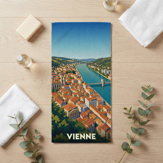 Serviette de bain souvenir de la ville de Vienne avec une illustration panoramique stylisée.