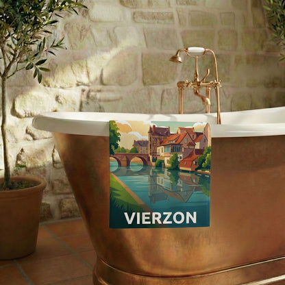 Serviette souvenir de la ville de Vierzon avec une illustration stylisée de ses bords de rivière.
