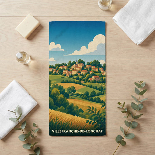 Serviette de bain souvenir de Villefranche-de-Lonchat avec une illustration de paysage vallonné.