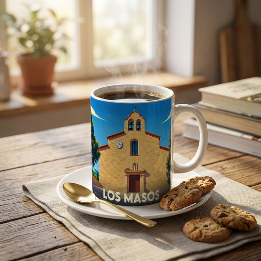 Mug souvenir de la ville de Los Masos avec une illustration stylisée d'une église sous un ciel bleu.