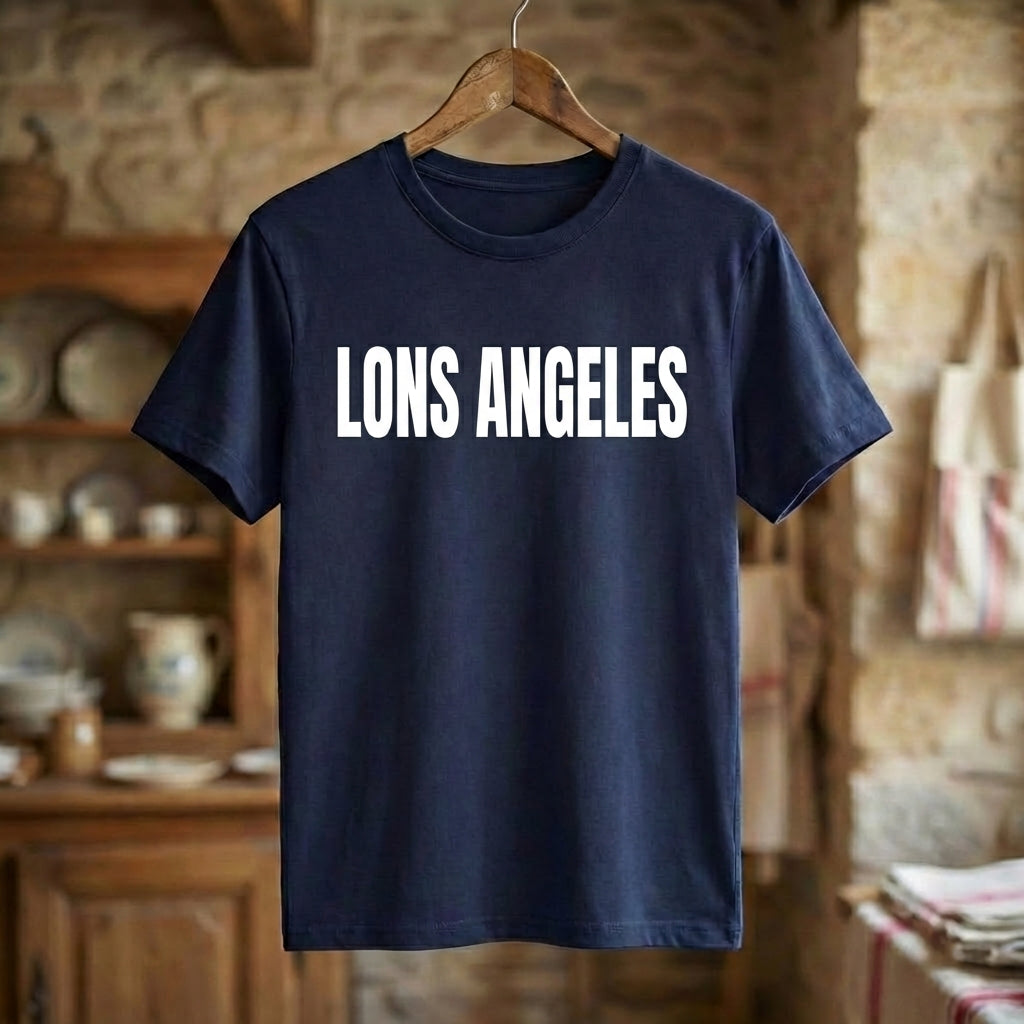 Tee-shirt souvenir de la ville de Lons avec l'inscription blanche « Lons Angeles ».