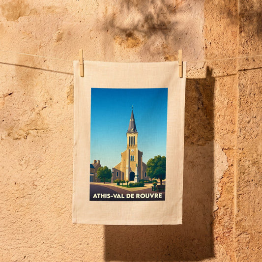 Torchon souvenir de la ville de Athis-Val de Rouvre avec une illustration stylisée de son église.