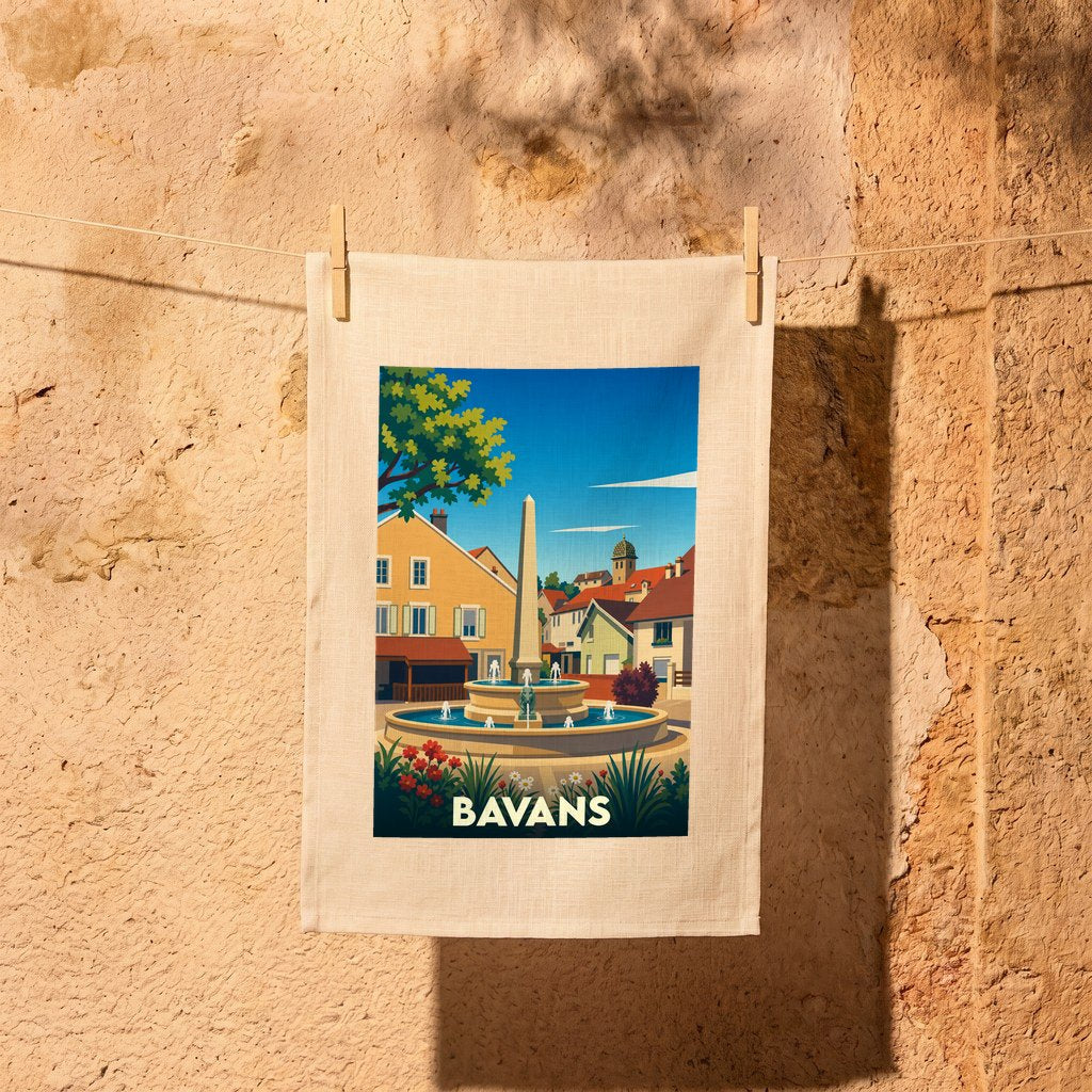 Torchon souvenir de la ville de Bavans illustré par une scène de place publique avec fontaine et habitations.