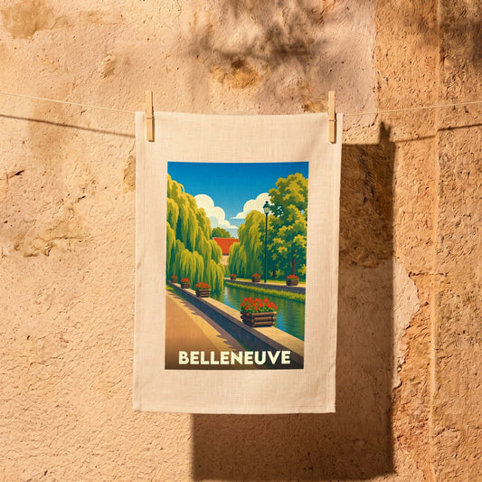 Torchon souvenir de la ville de Belleneuve avec une illustration stylisée d'un canal arboré.