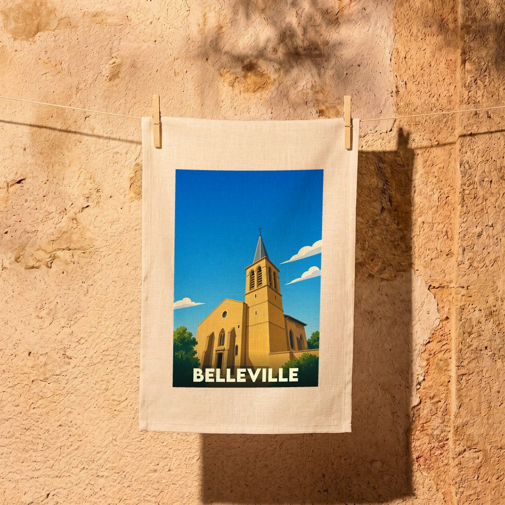 Torchon souvenir de la ville de Belleville avec une illustration stylisée de son église sur fond bleu.