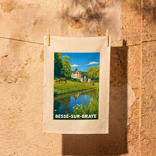 Torchon souvenir de la ville de Bessé-sur-Braye avec une illustration stylisée de son château et d'une rivière.