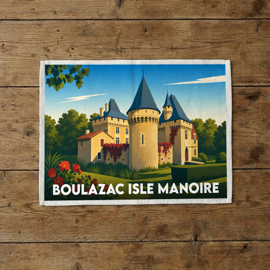 Torchon souvenir de la ville de Boulazac Isle Manoire avec une illustration stylisée de son patrimoine architectural.