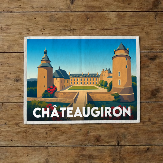 Torchon souvenir de la ville de Châteaugiron illustré par un dessin stylisé de son château médiéval.