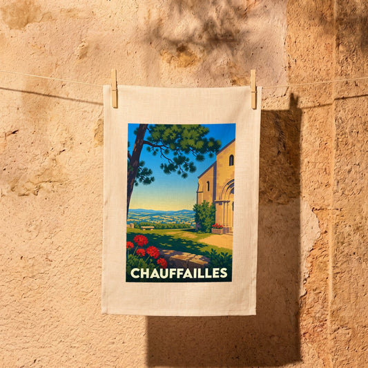 Torchon souvenir de la ville de Chauffailles avec une illustration stylisée d'un paysage local.