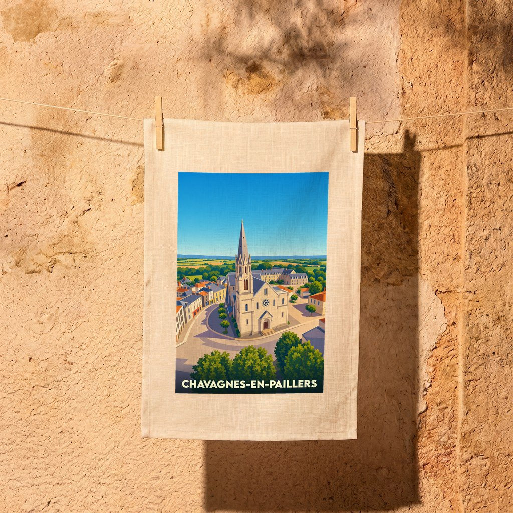 Torchon souvenir de la ville de Chavagnes-en-Paillers avec une illustration stylisée de son église.