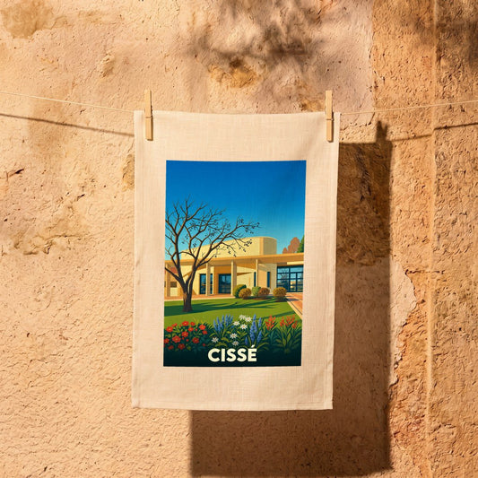 Torchon souvenir de la ville de Cissé avec une illustration stylisée d'un bâtiment moderne et son jardin.