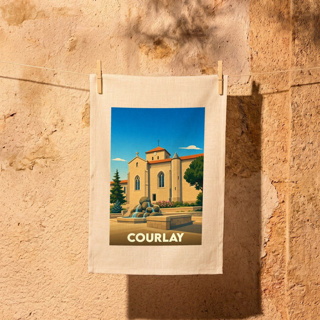 Torchon souvenir de la ville de Courlay avec une illustration stylisée de son église et de sa fontaine.