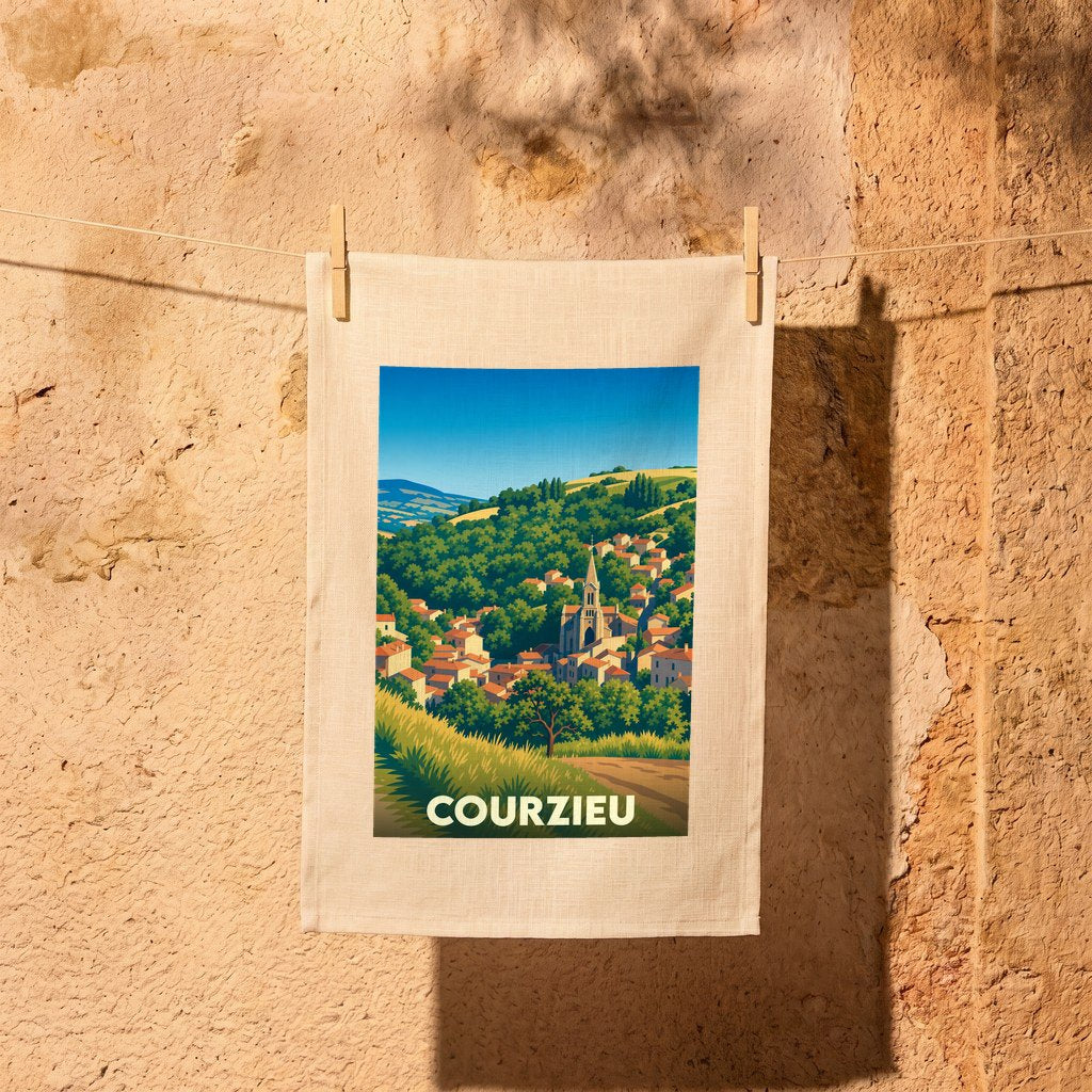 Torchon souvenir de la ville de Courzieu orné d'une illustration stylisée du village et de son église.