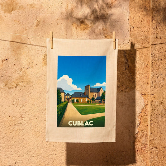 Torchon souvenir de la ville de Cublac avec une illustration stylisée.
