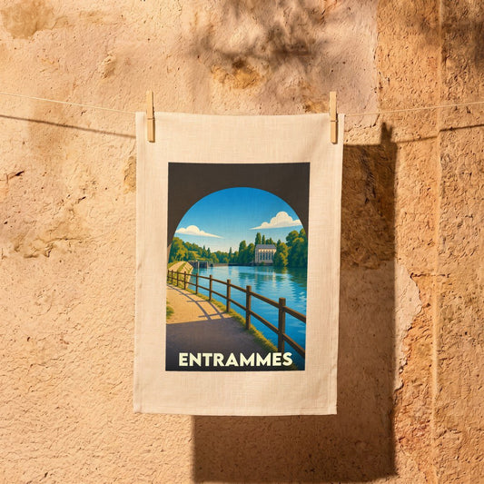 Torchon souvenir de la ville d'Entrammes orné d'une illustration stylisée représentant les bords de l'Escale.