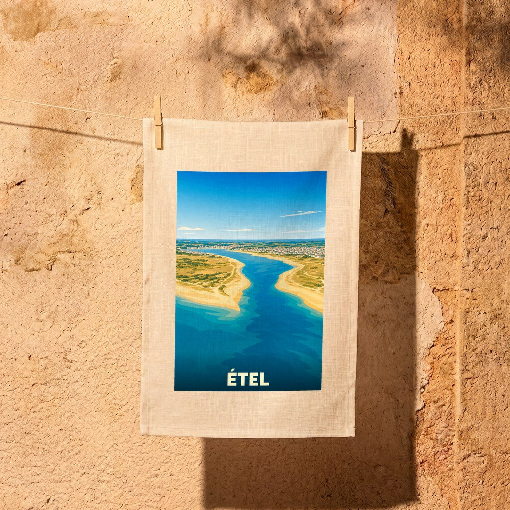Torchon souvenir de la ville de Étel avec une illustration stylisée d'un paysage côtier.