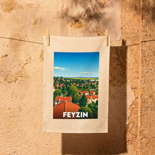 Torchon souvenir de la ville de Feyzin avec une illustration stylisée et colorée de ses paysages.