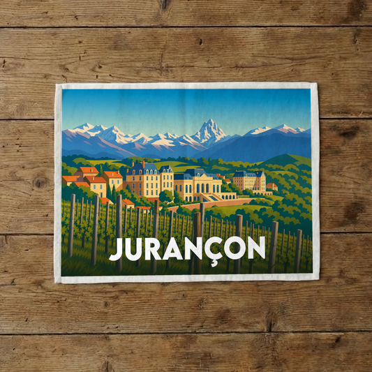 Torchon souvenir de la ville de Jurançon orné d'une illustration stylisée de vignobles face aux Pyrénées.