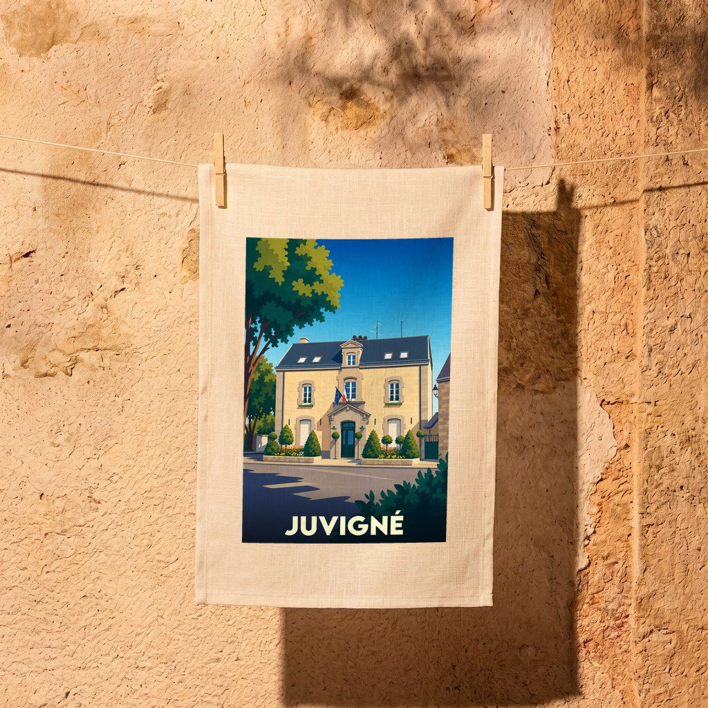 Torchon souvenir de la ville de Juvigné avec une illustration stylisée de sa mairie.