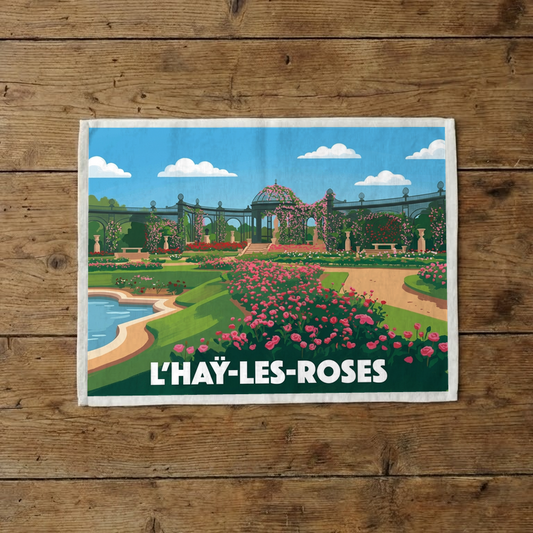 Torchon souvenir de la ville de L'Haÿ-les-Roses avec une illustration stylisée de sa célèbre roseraie.