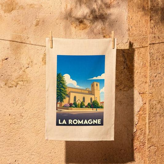 Torchon souvenir de la ville de La Romagne avec une illustration stylisée de son église.
