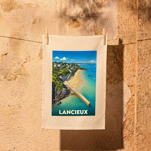 Torchon souvenir de la ville de Lancieux avec une illustration stylisée de son littoral.