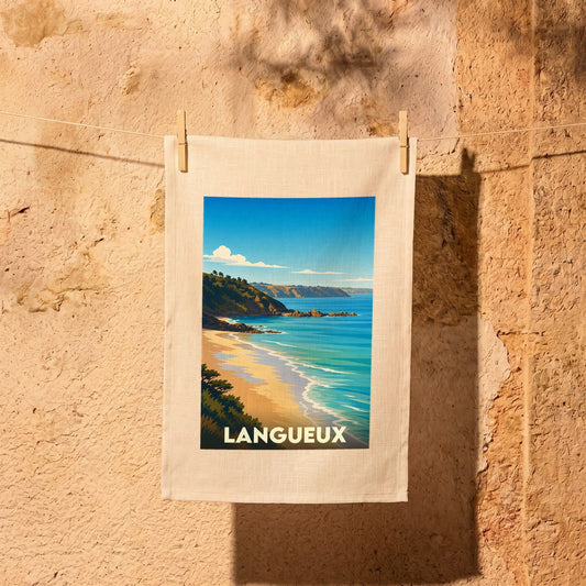 Torchon souvenir de la ville de Langueux avec une illustration stylisée de son paysage côtier.