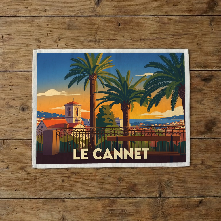 Torchon souvenir de la ville de Le Cannet avec une illustration stylisée.