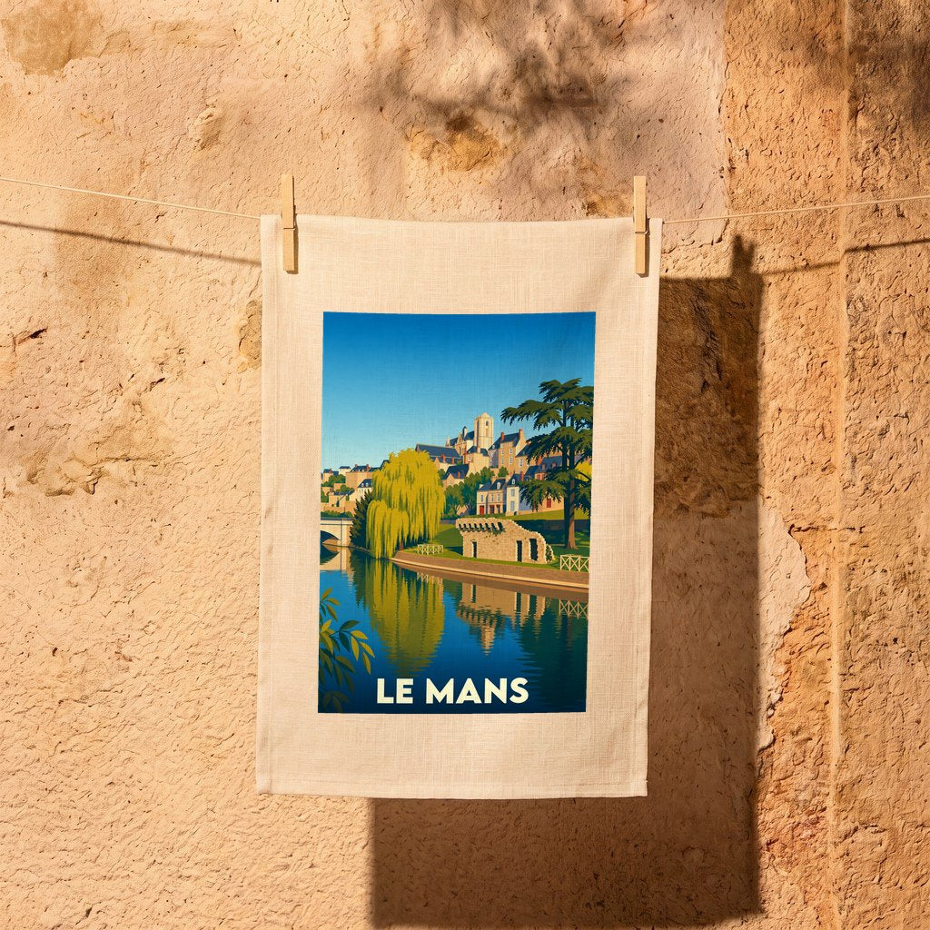 Torchon souvenir de la ville de Le Mans avec une illustration stylisée des bords de la Sarthe.