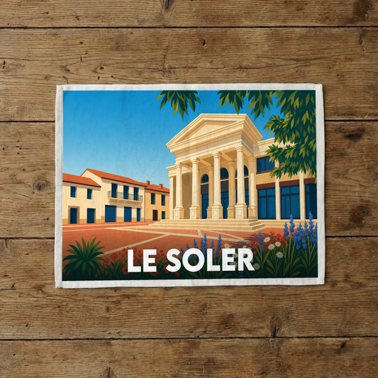 Torchon souvenir de la ville de Le Soler avec une illustration stylisée de son architecture.