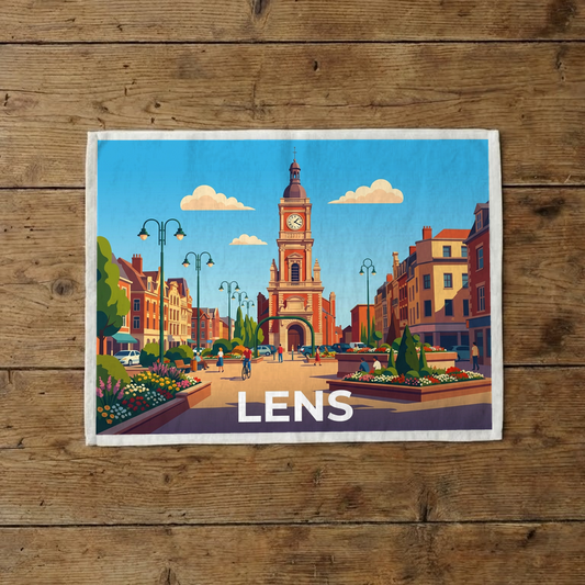 Torchon souvenir de la ville de Lens avec une illustration stylisée et colorée de son centre-ville.