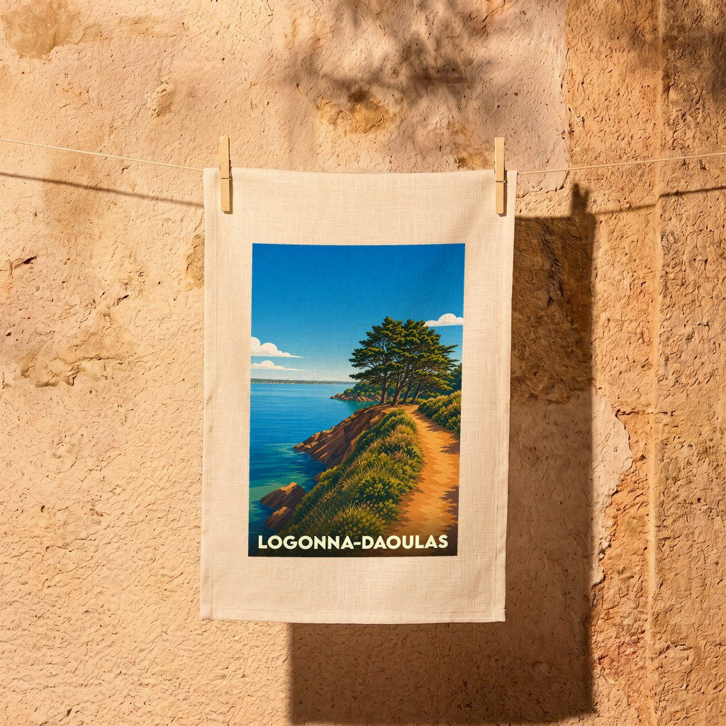 Torchon souvenir de Logonna-Daoulas illustré d'un sentier côtier surplombant la mer.