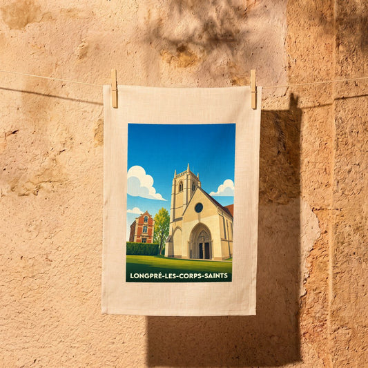 Torchon souvenir de la ville de Longpré-les-Corps-Saints avec une illustration stylisée de son église.