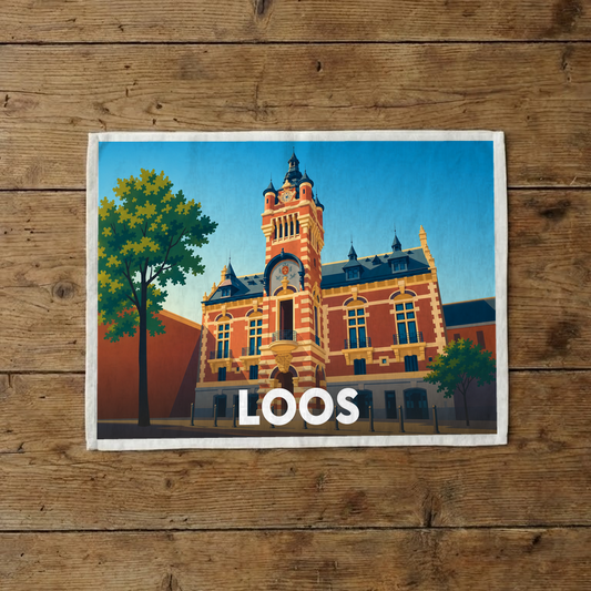 Torchon souvenir de la ville de Loos avec une illustration stylisée de son beffroi.