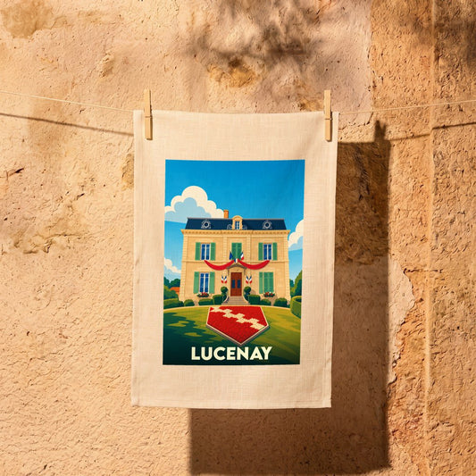 Torchon souvenir de la ville de Lucenay avec une illustration stylisée d'une demeure bourgeoise.