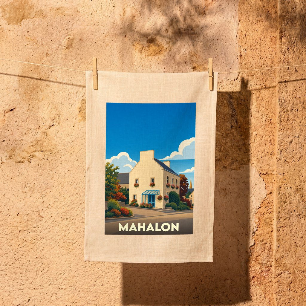 Torchon souvenir de la ville de Mahalon illustré d'une maison de style breton sous un ciel bleu.