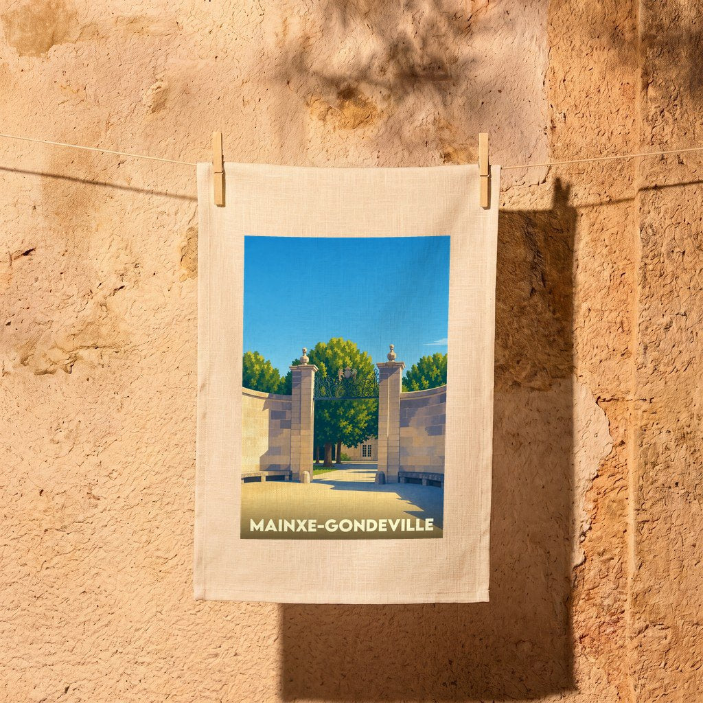 Torchon souvenir de la ville de Mainxe-Gondeville avec une illustration stylisée d'un portail majestueux.