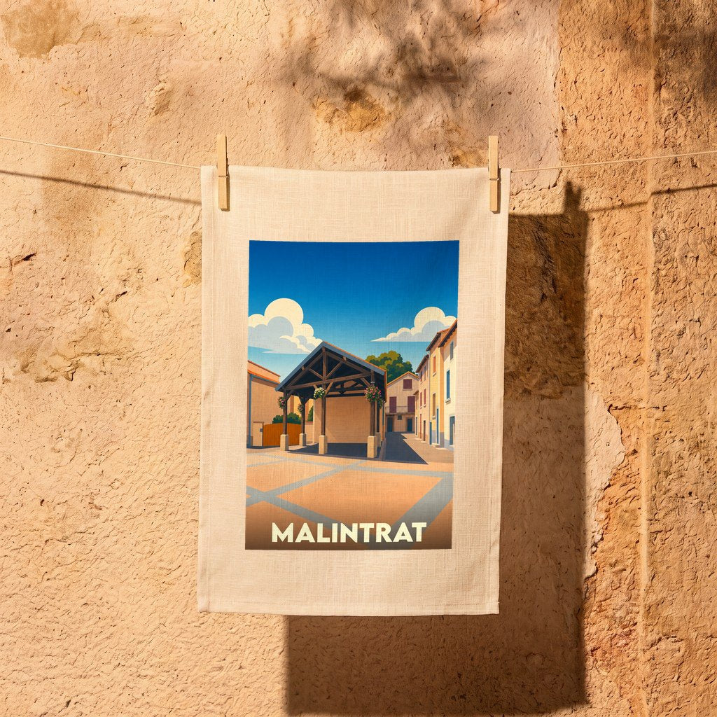 Torchon de cuisine souvenir de la ville de Malintrat illustré d'une scène de village stylisée.