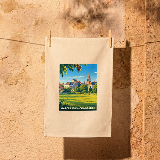 Torchon souvenir de la ville de Marcillat-en-Combraille avec une illustration stylisée.