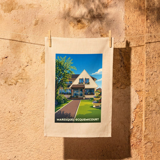 Torchon souvenir de la ville de Maresquel-Ecquemicourt illustré par un dessin stylisé de sa mairie.