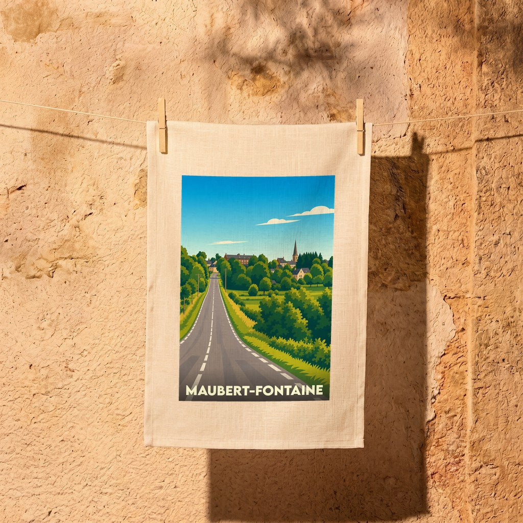 Torchon souvenir de la ville de Maubert-Fontaine avec une illustration stylisée de sa route bordée de verdure.