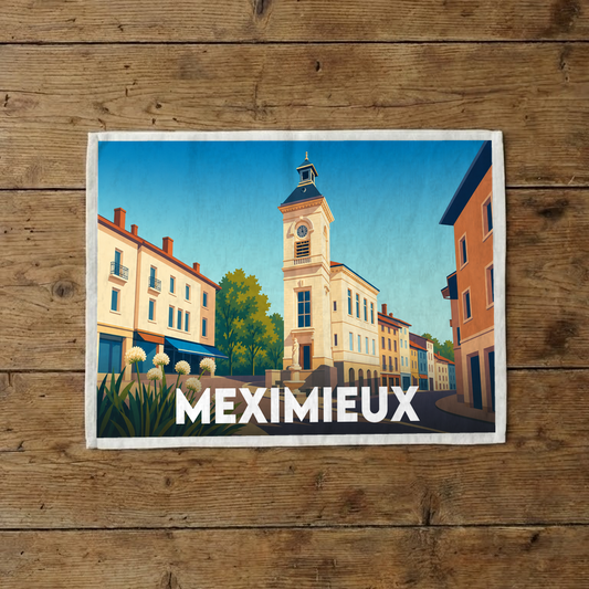 Torchon souvenir de la ville de Meximieux avec une illustration stylisée de sa place centrale.