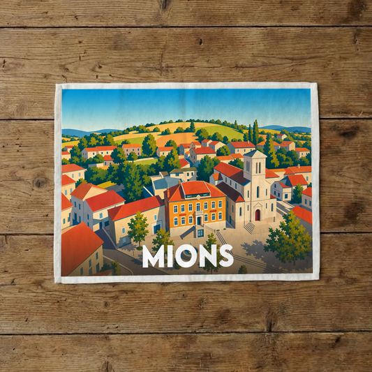 Torchon souvenir de la ville de Mions avec une illustration stylisée et colorée de son paysage.