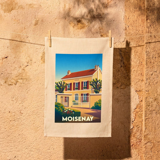Torchon souvenir de la ville de Moisenay avec une illustration stylisée d'une maison traditionnelle.